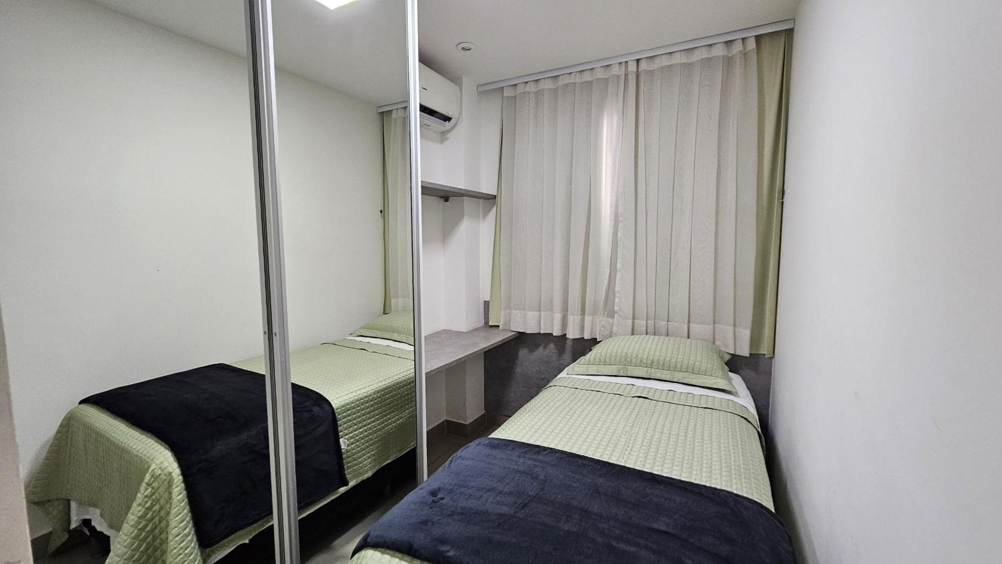 Apto Com Excelente Vista O Mar Apartamento *